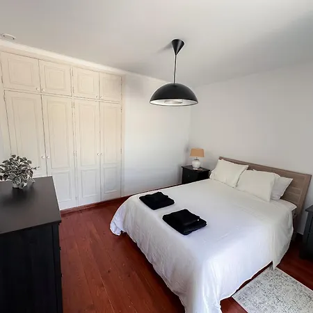 Family With Pool & Huge Garden - Arrabida Trails & Beaches Nearby 빌라 세투발