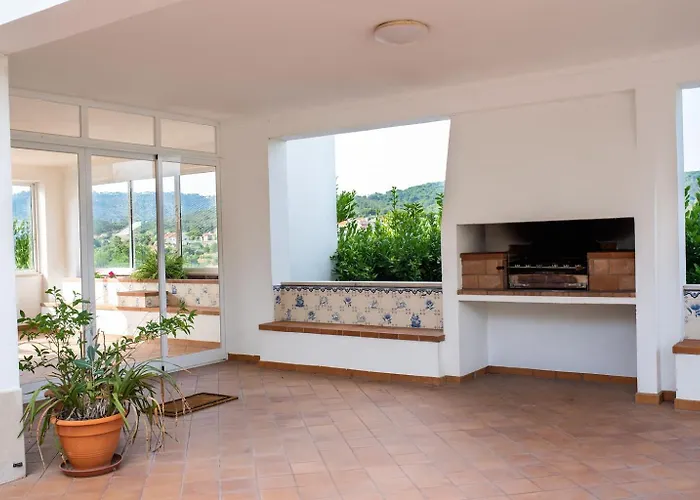 Family With Pool & Huge Garden - Arrabida Trails & Beaches Nearby Willa Setúbal