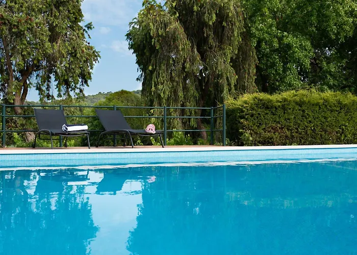 Family With Pool & Huge Garden - Arrabida Trails & Beaches Nearby