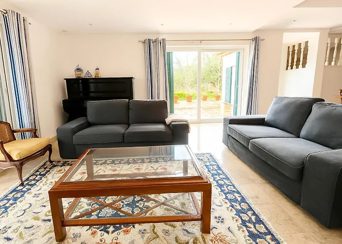 Willa Family With Pool & Huge Garden - Arrabida Trails & Beaches Nearby Setúbal