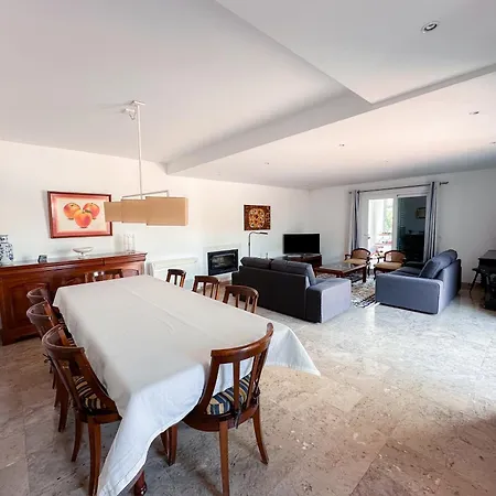 Family With Pool & Huge Garden - Arrabida Trails & Beaches Nearby Setúbal