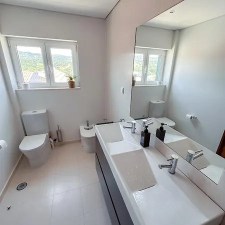Family With Pool & Huge Garden - Arrabida Trails & Beaches Nearby Villa