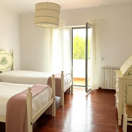 Family With Pool & Huge Garden - Arrabida Trails & Beaches Nearby فيلة سيتوبال